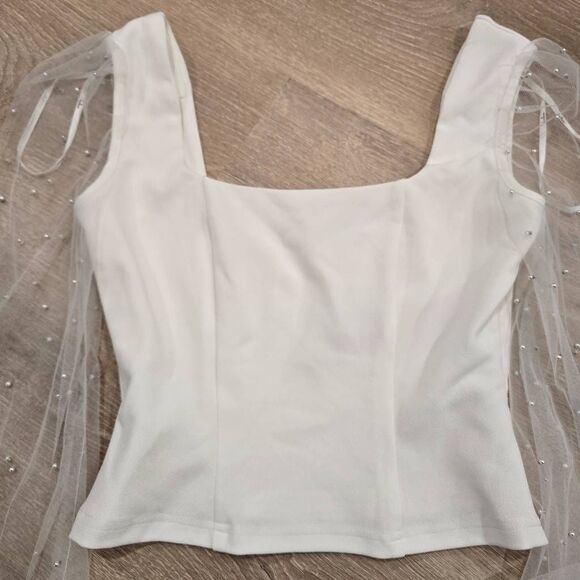 Lulus Deluxe Poise White Pearl Mesh Balloon Sleeve Top Women's Small Cropped NWT - Picture 4 of 8